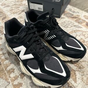 New Balance 9060 Men's Black and White Athletic Sneakers